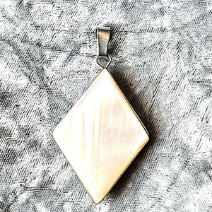 Mother of pearl vintage pendant